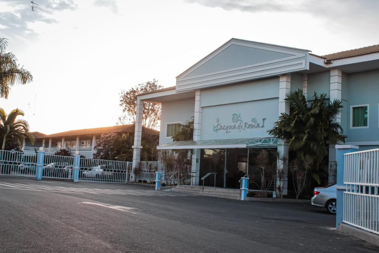 Lacqua Di Roma, Com Fogao Geladeira E Parque Aquatico 24H Caldas Novas Exterior photo