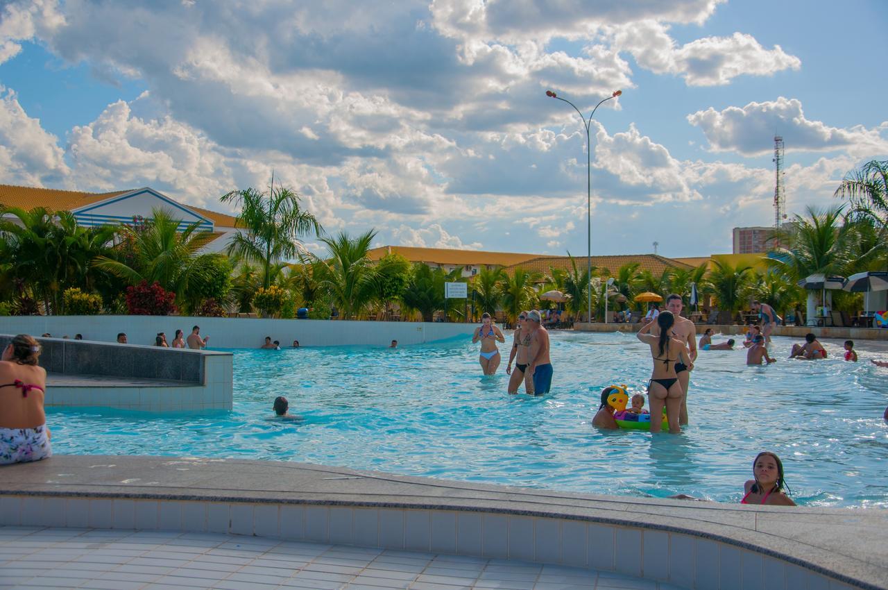 Lacqua Di Roma, Com Fogao Geladeira E Parque Aquatico 24H Caldas Novas Exterior photo